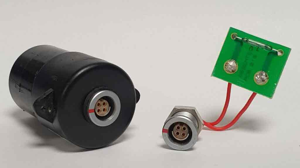 Dresser 4-Pin circular pulse connector